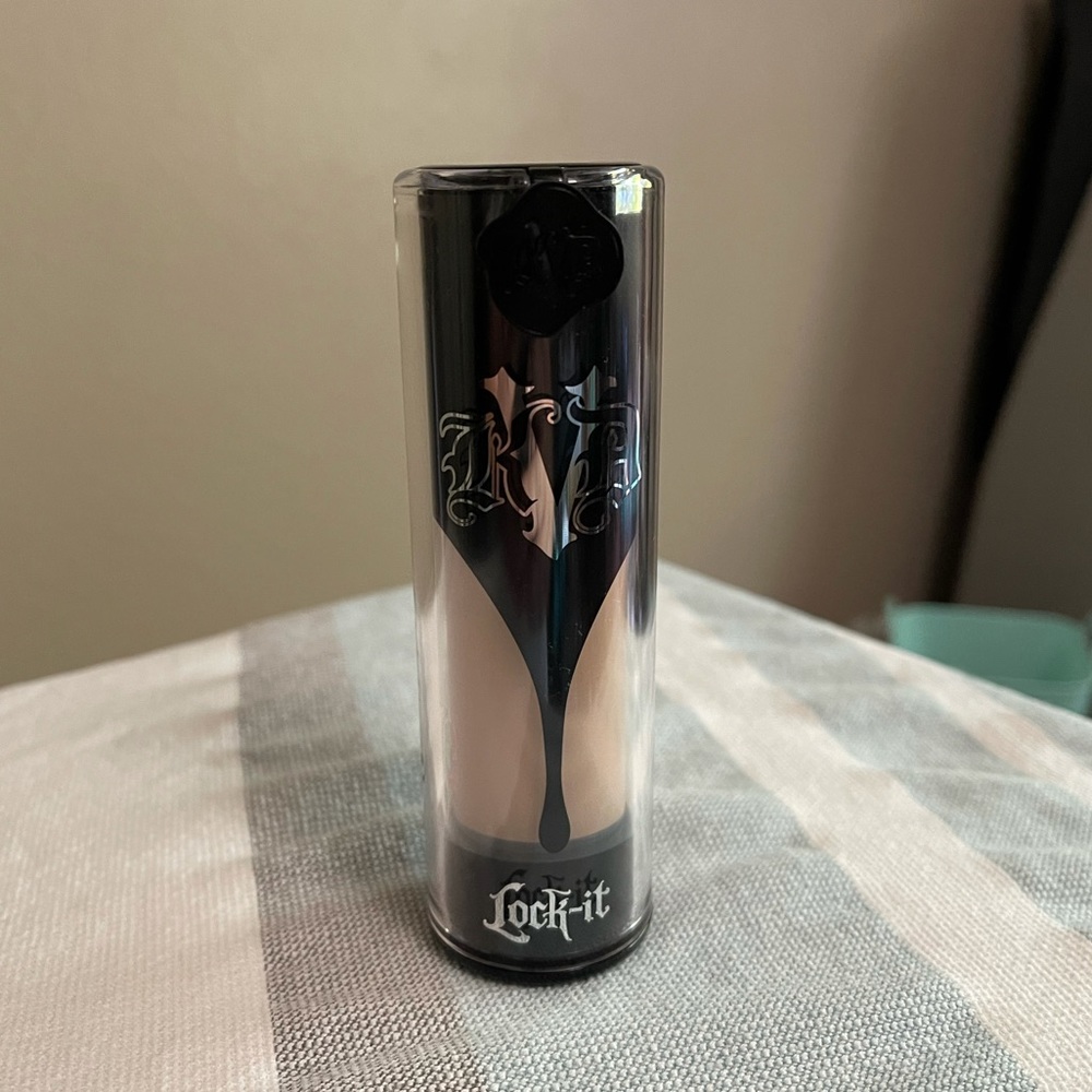KVD Beauty Lock-It Foundation